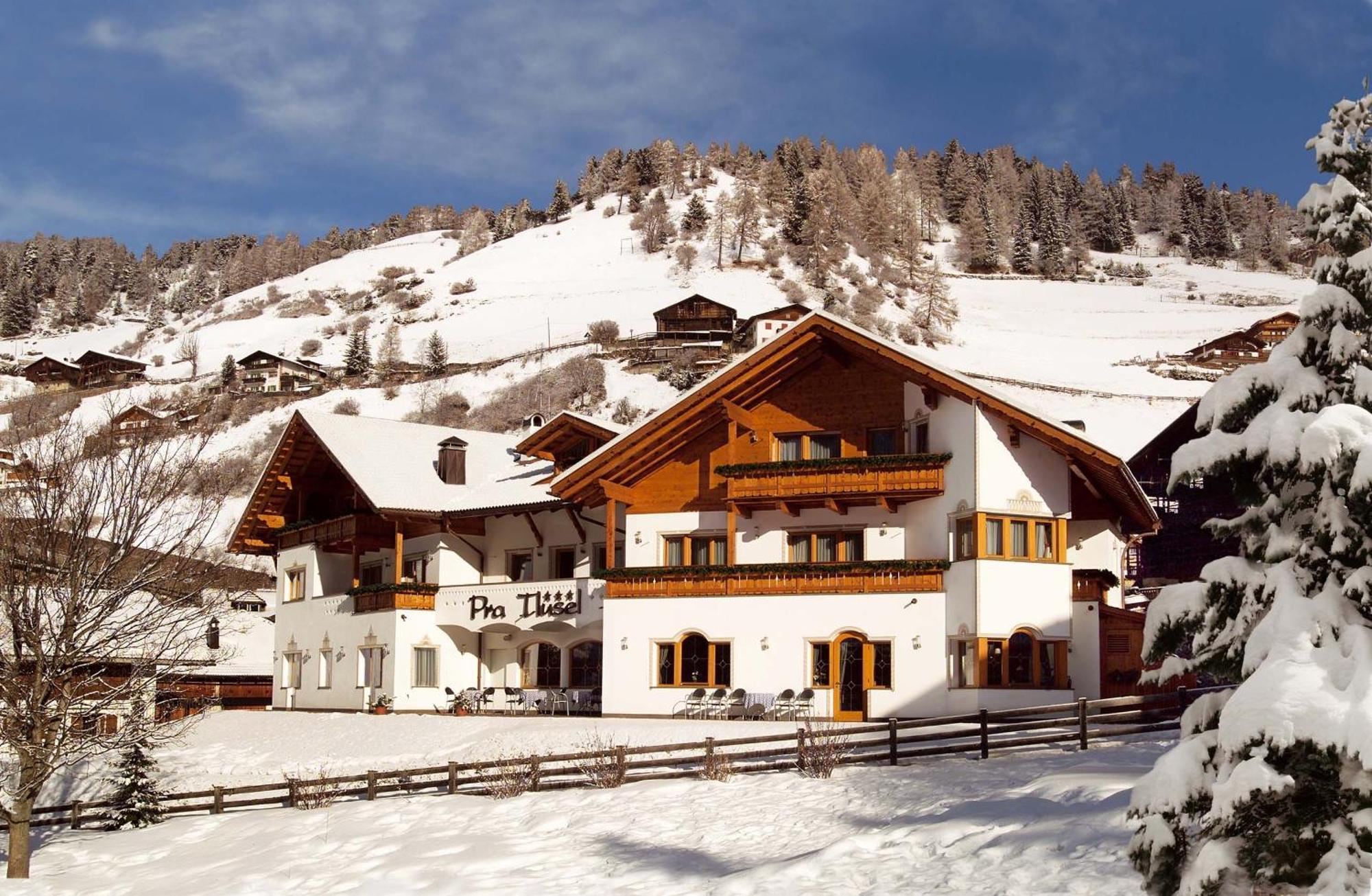 Hotel Pra Tlusel Wolkenstein in Gröden Exterior foto